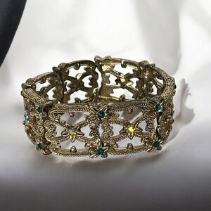 Vintage Gold tone Green AB ornate Panel 7.25" Bracelet..